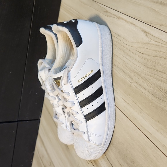 Adidas Superstar Shoes - Picture 3 of 7